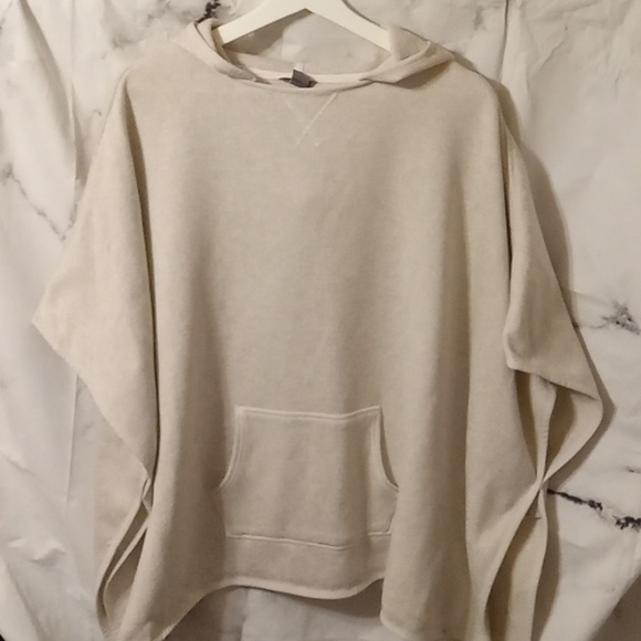 Eddie Bauer Jackets & Blazers - Eddie Bauer poncho sweatshirt L/xL